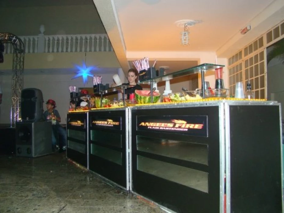 Foto 31:  — Angel´s Fire Flair Bartenders
